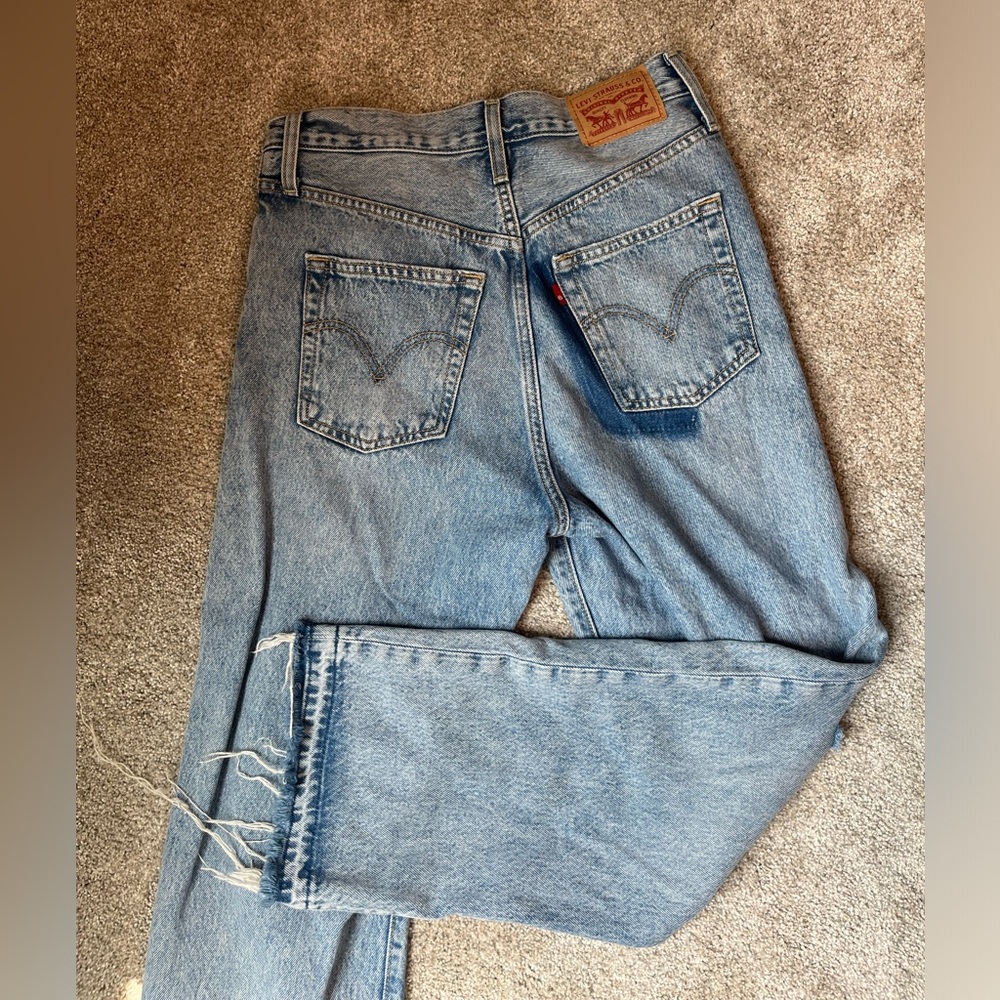 Levi’s Women’s jeans. Ribcage Straight Ankle